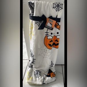 Halloween Hello kitty blanket